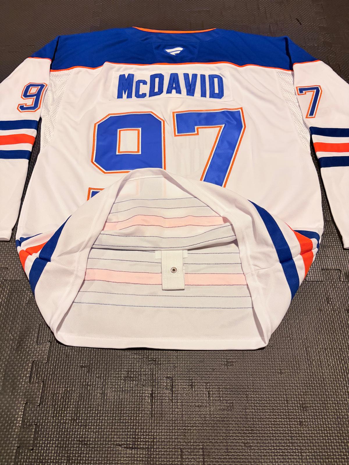 Connor McDavid #97 Edmonton Oilers Fanatics Premium Jersey - White